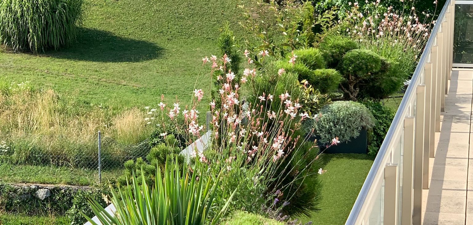 Nous vous assurons une conception<br />
personnalisée de votre jardin